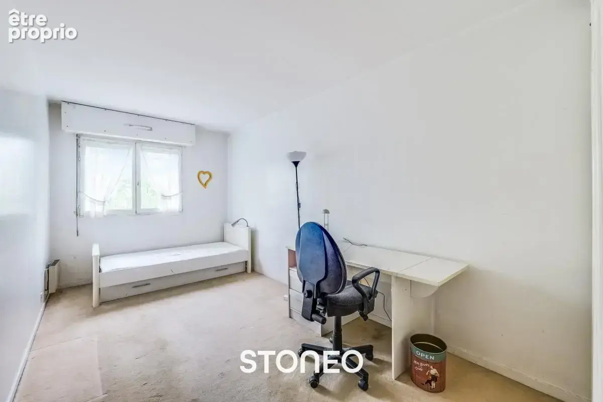 Appartement 4 pièces traversant à 100m du métro - photo 8