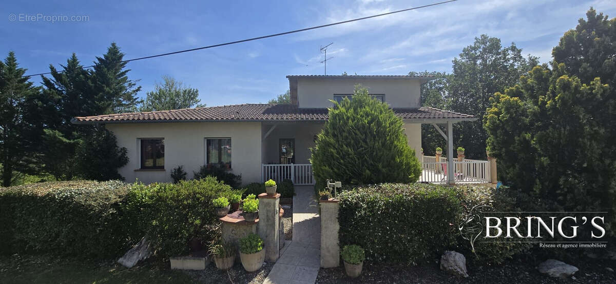 Maison à MONTESQUIEU