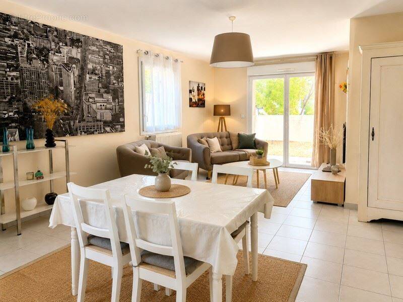 Appartement à LOYETTES