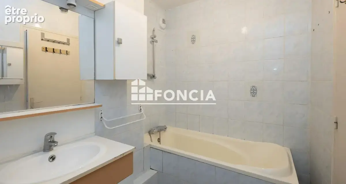T5 87,3 m² – 1ᵉʳ étage, copropriété fermée sécurisée - photo 5