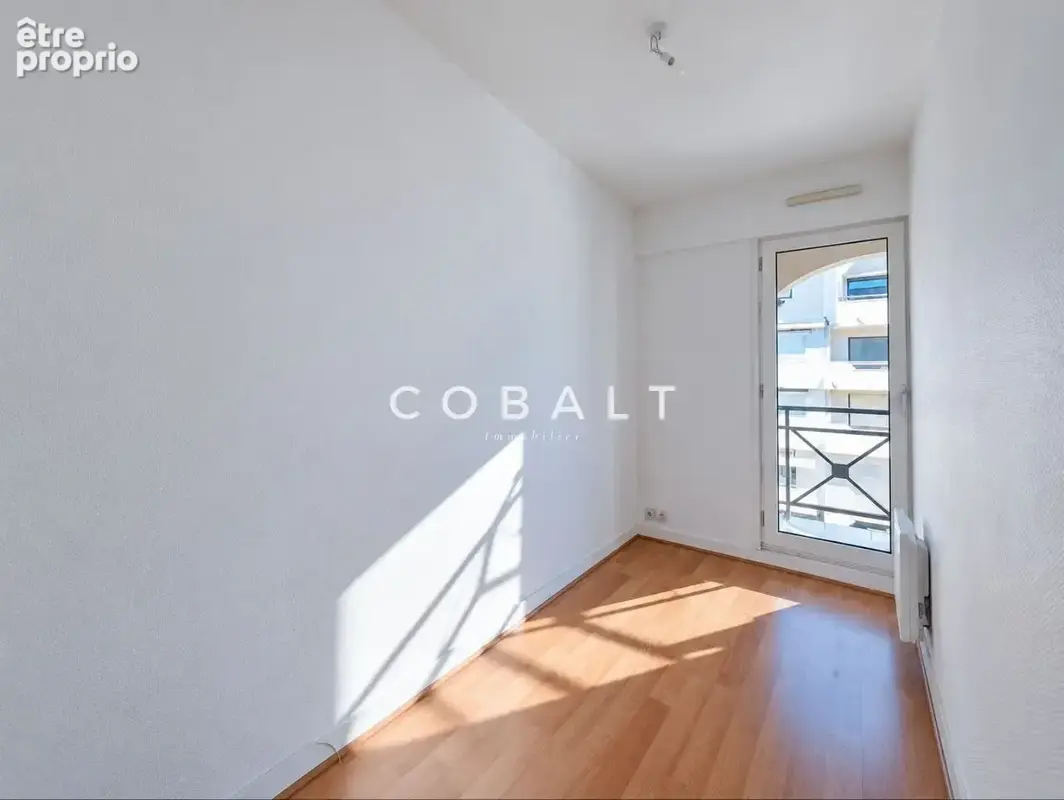 Appartement 68.32 m2 - 2 chambres - Garage + cave - La Baule centre - photo 7