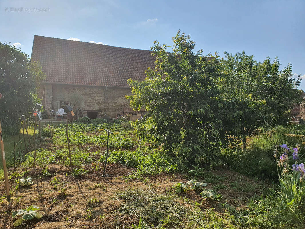 Maison à BLIGNY-SUR-OUCHE