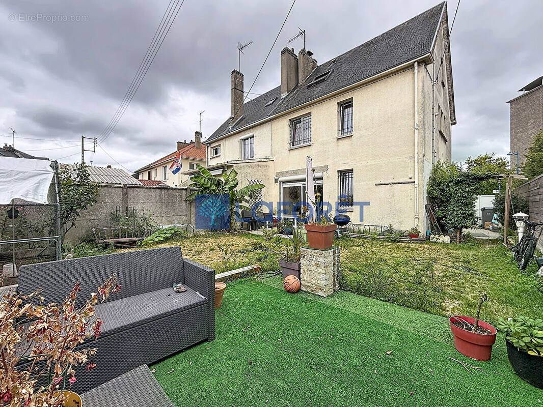 Maison à SOTTEVILLE-LES-ROUEN
