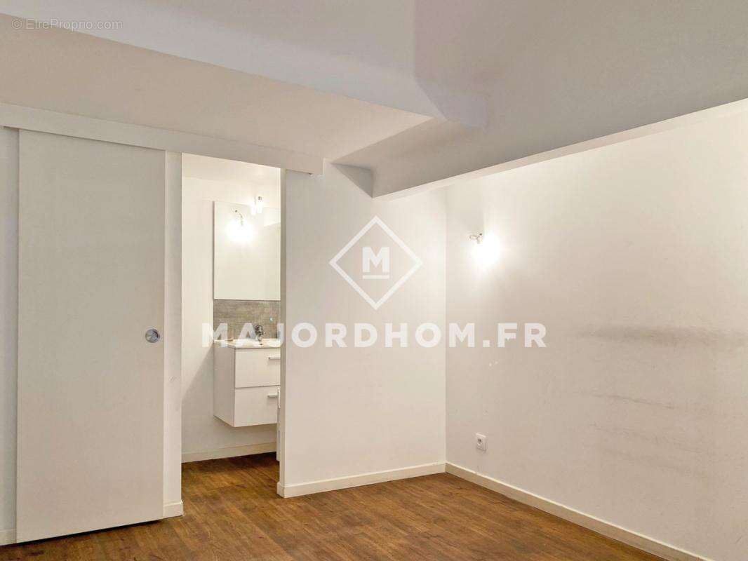 Commerce à MARSEILLE-2E