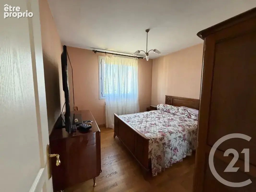 Maison 7 pièces 146 m² à vendre à Jussac (15250) - photo 9
