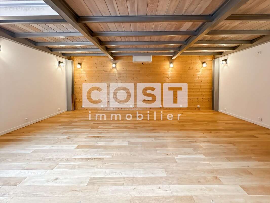 Maison à LA GARENNE-COLOMBES