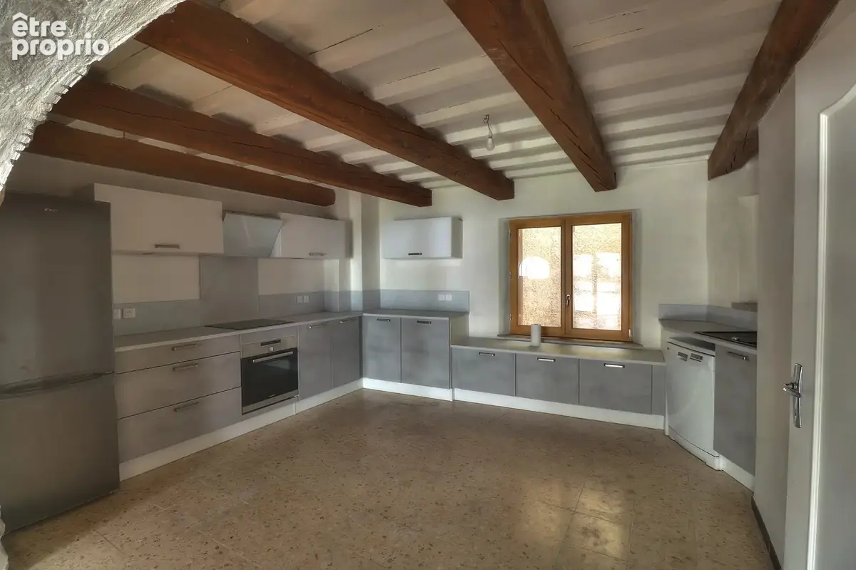 Charmante maison de village de 147 m² à Coursegoules - photo 3