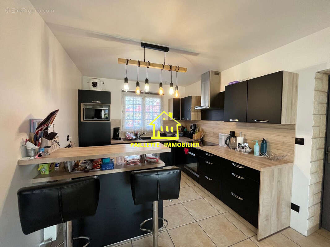 Maison 140 m² à Gainneville  - photo 3