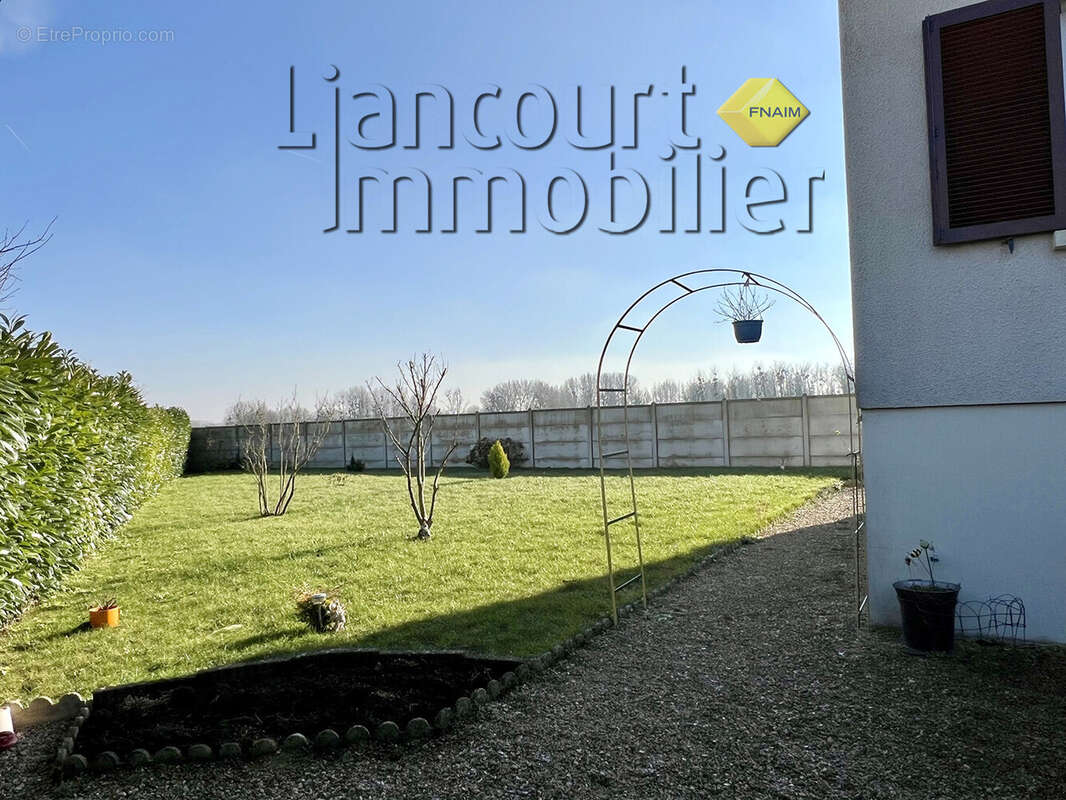 Maison à SAINT-MARTIN-LONGUEAU