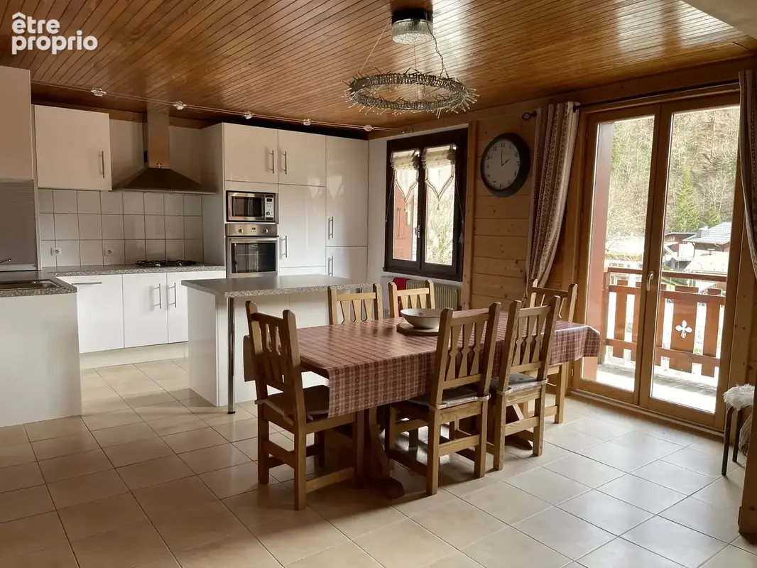 Maison de village - 2 appartements 100 m2 chacun - 100 m2 exploitables en RDC - photo 2