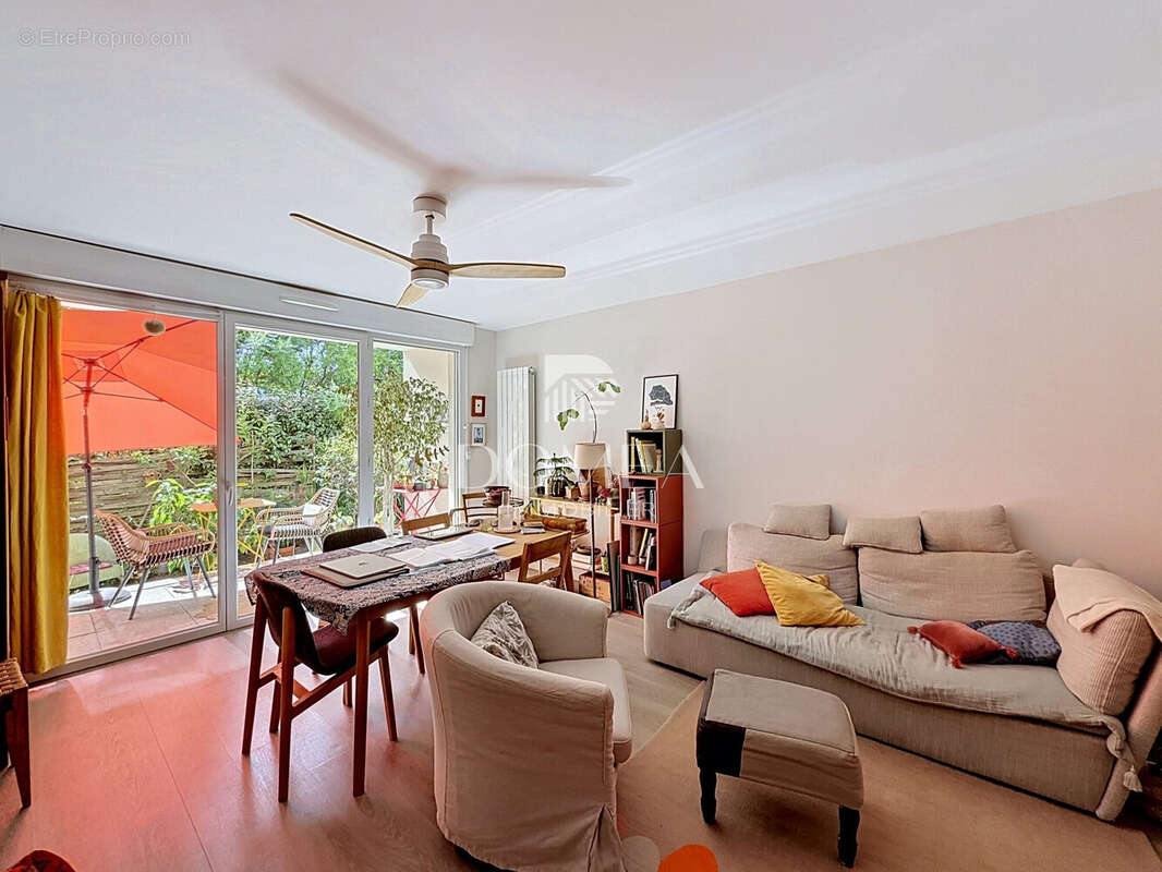 Appartement à JACOU