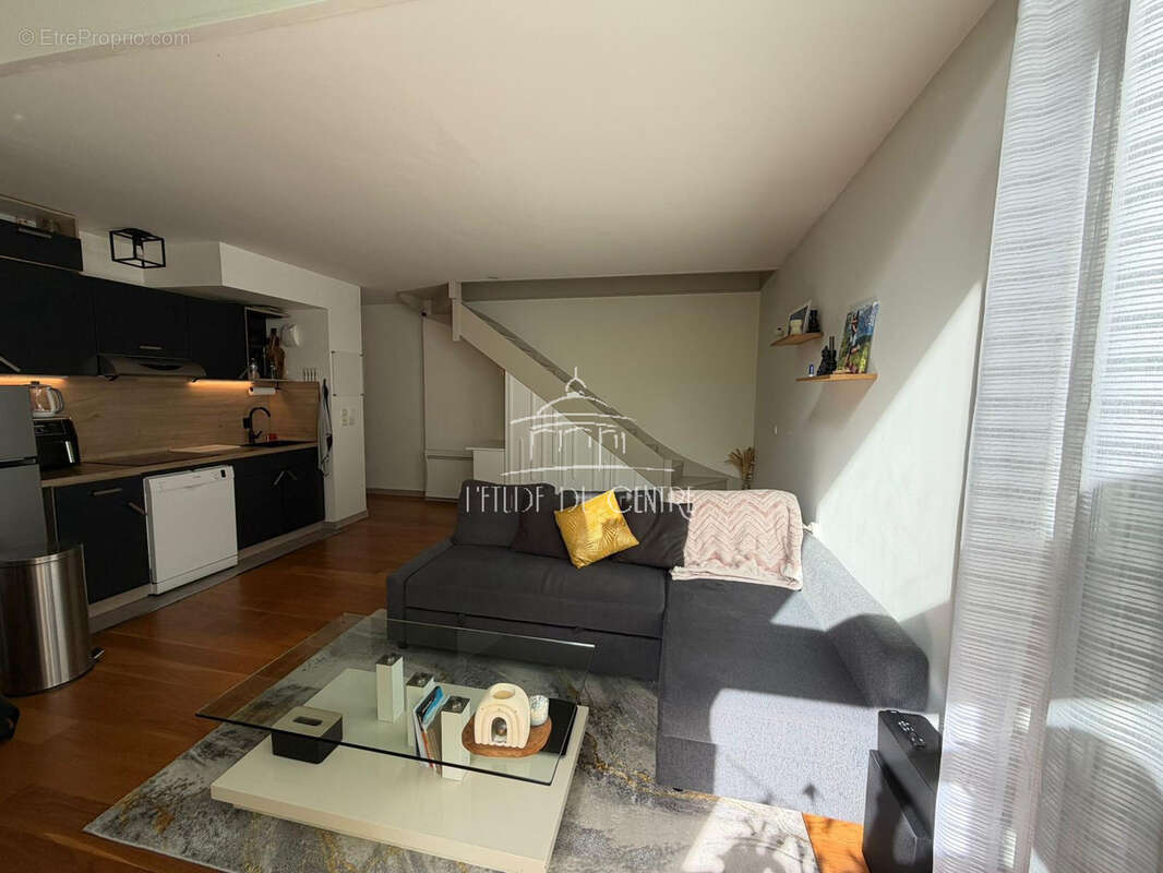 Appartement à VILLENEUVE-LE-ROI