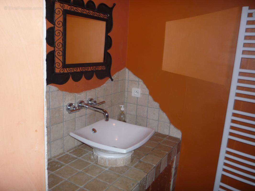 Maison à BUIS-LES-BARONNIES