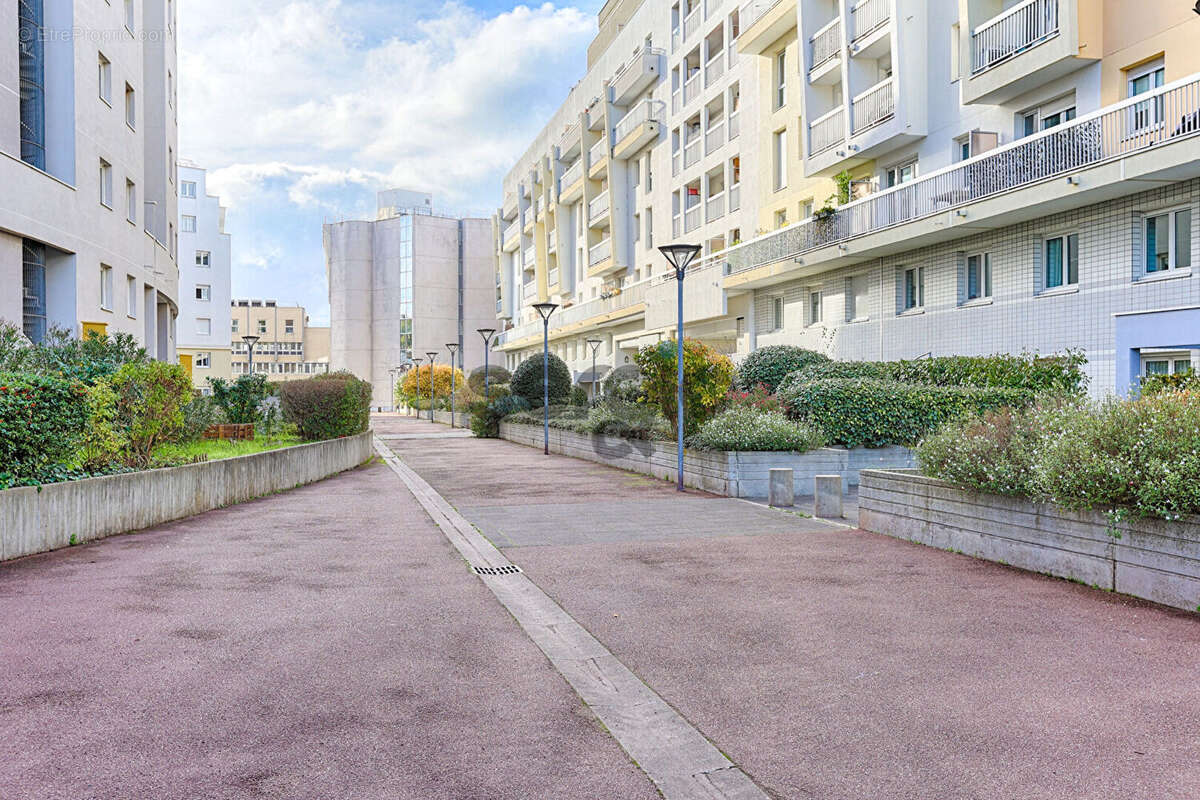 Appartement à ISSY-LES-MOULINEAUX