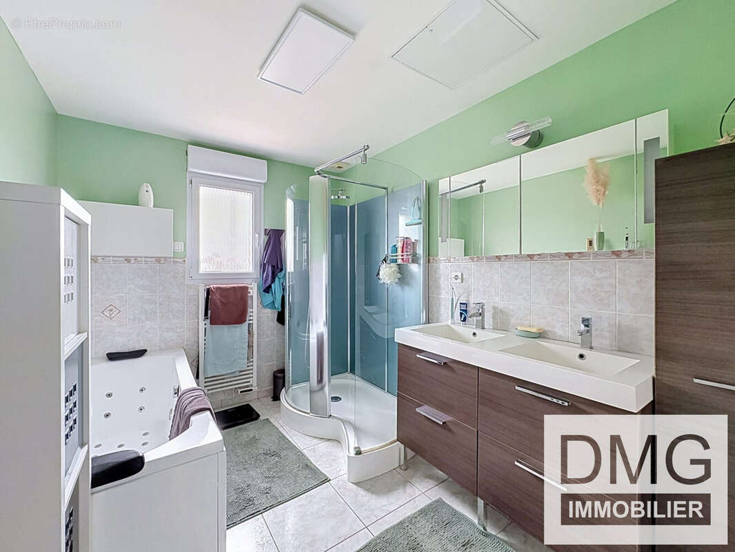Maison 88 m² à Steenvoorde  - photo 9