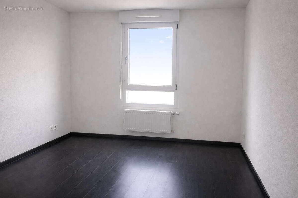 Appartement à NIEDERMODERN