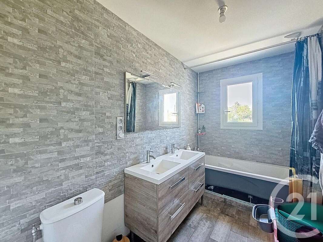 Maison à CHAUMES-EN-BRIE