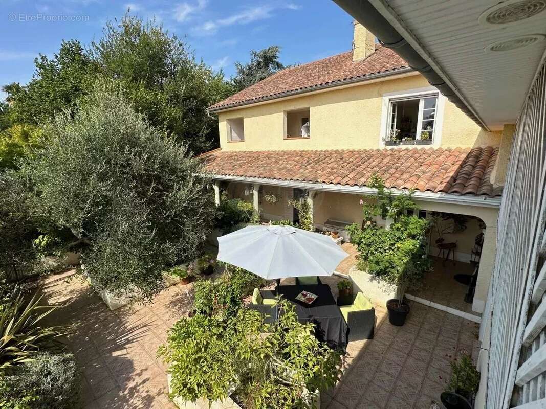 Maison à FRANQUEVIELLE