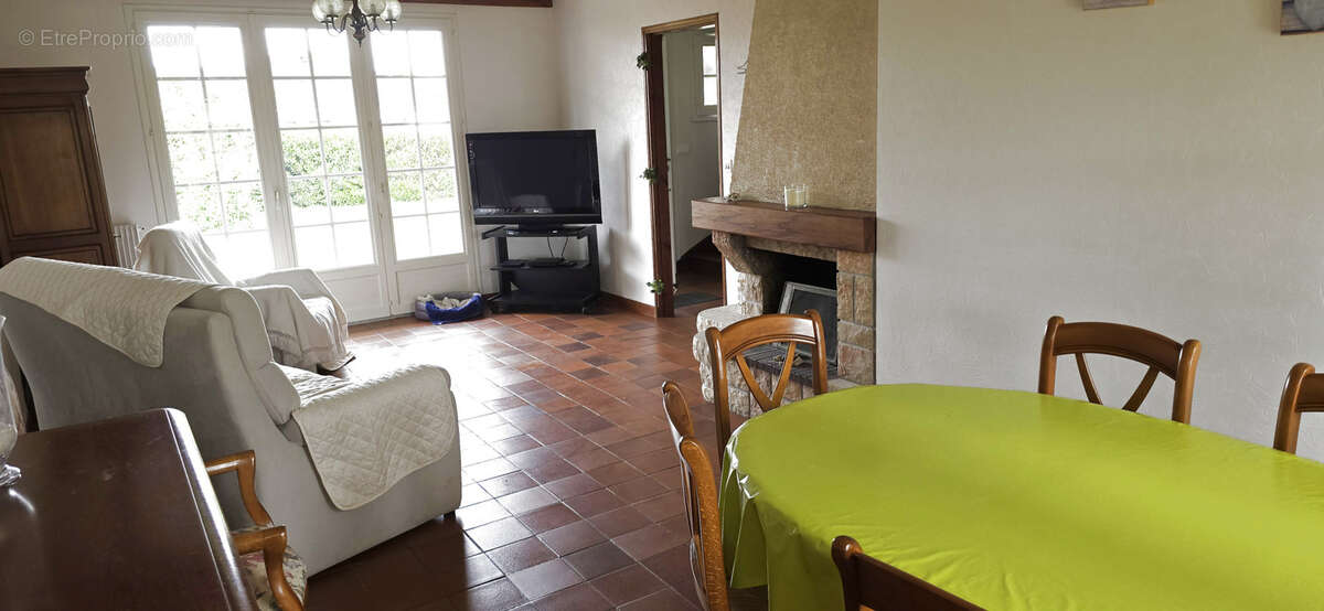 Maison à CAOURS