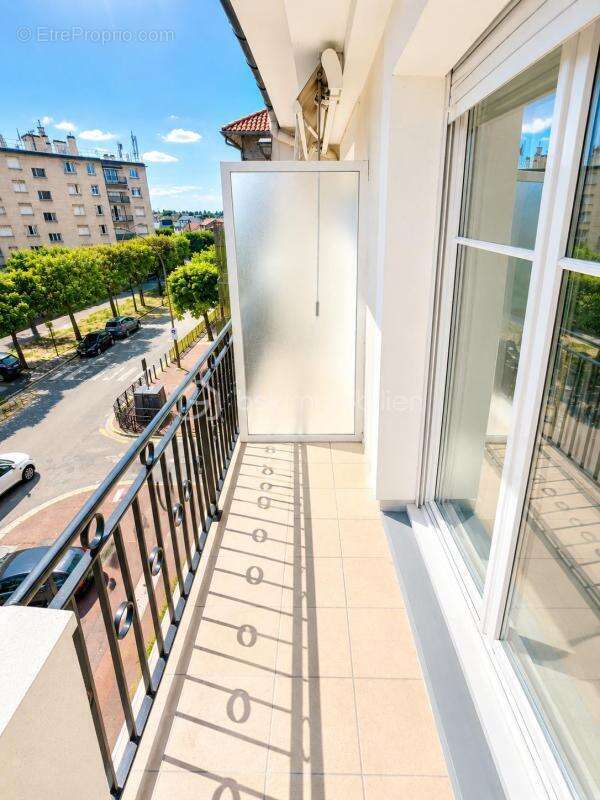 Appartement à LIVRY-GARGAN