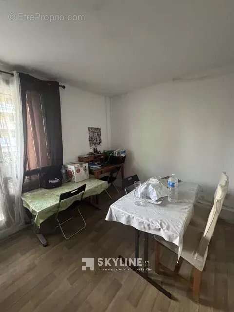 Appartement à MARSEILLE-3E