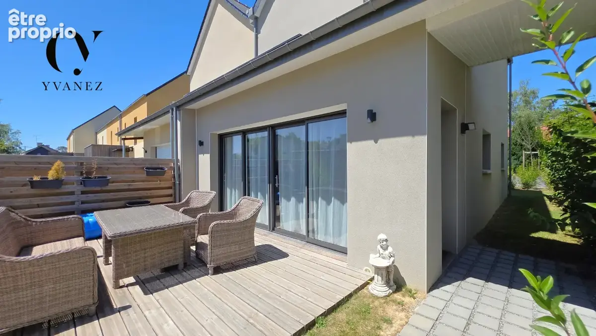L'élégance du contemporain aux portes de Rennes - Maison de 112 m2 avec 4 chambres, jardin et garage - photo 2
