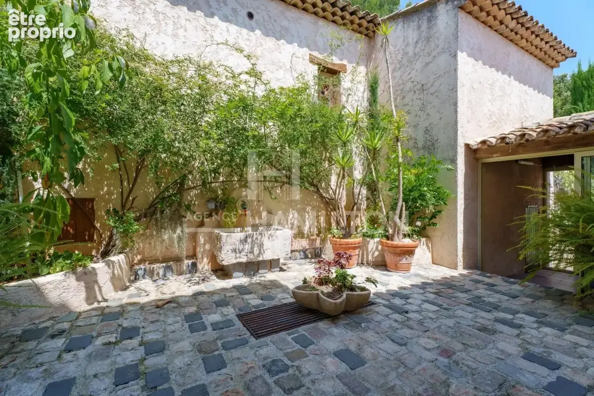 Biot villa avec vue, 4 chambres et une maison d'amis avec 2 cham - photo 18