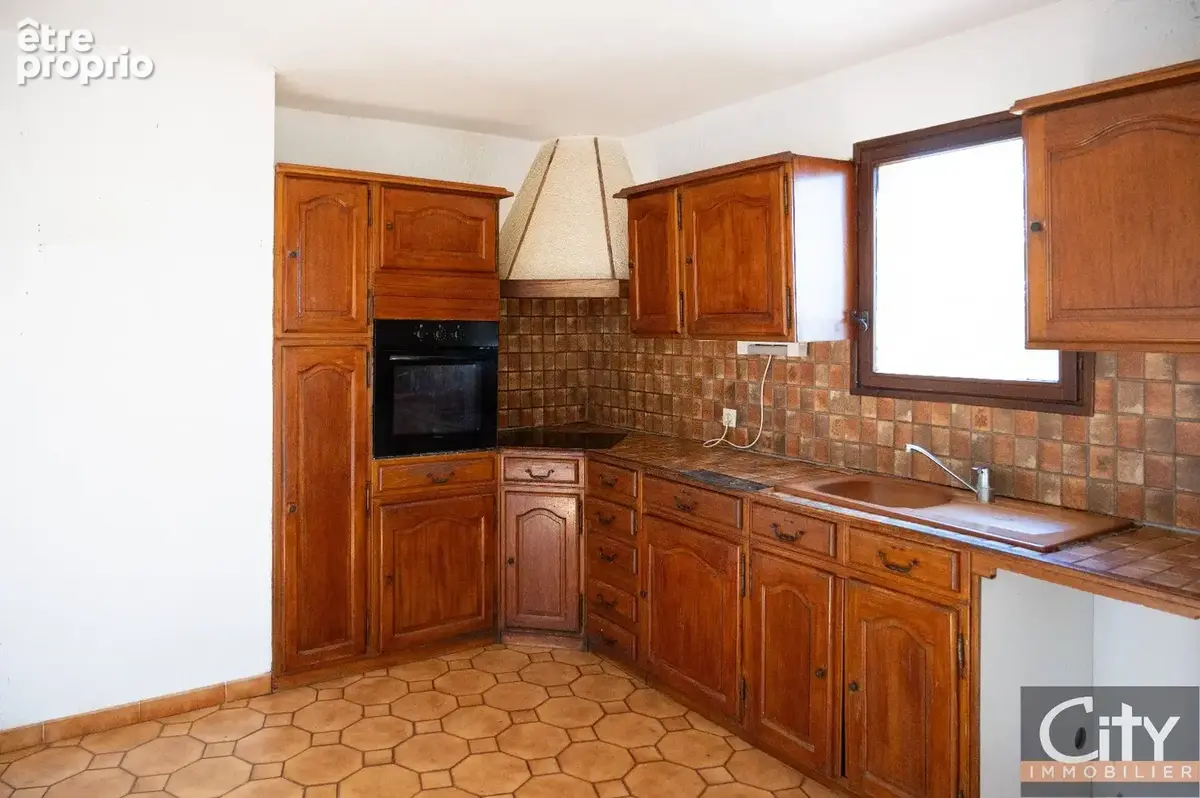 Maison 123 m² avec piscine, vue étang de Bages et beau potentie - photo 10