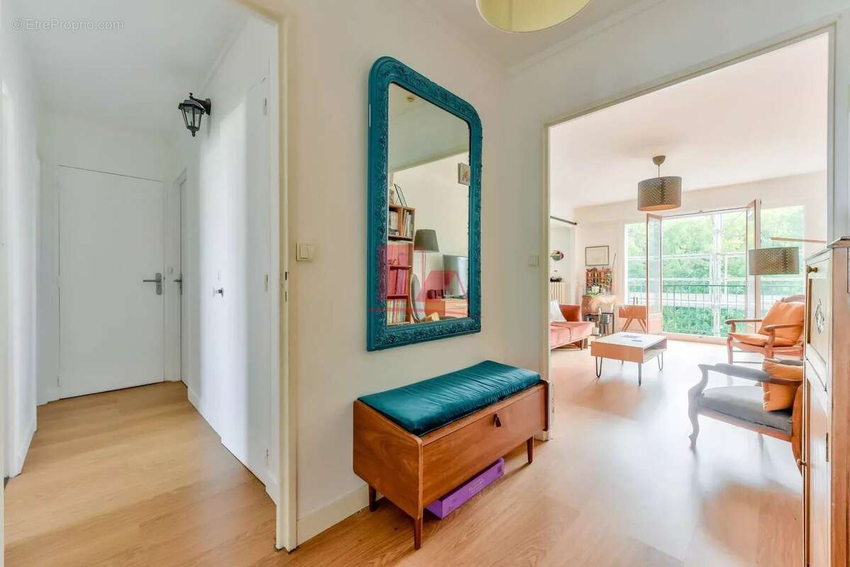 Appartement à ISSY-LES-MOULINEAUX