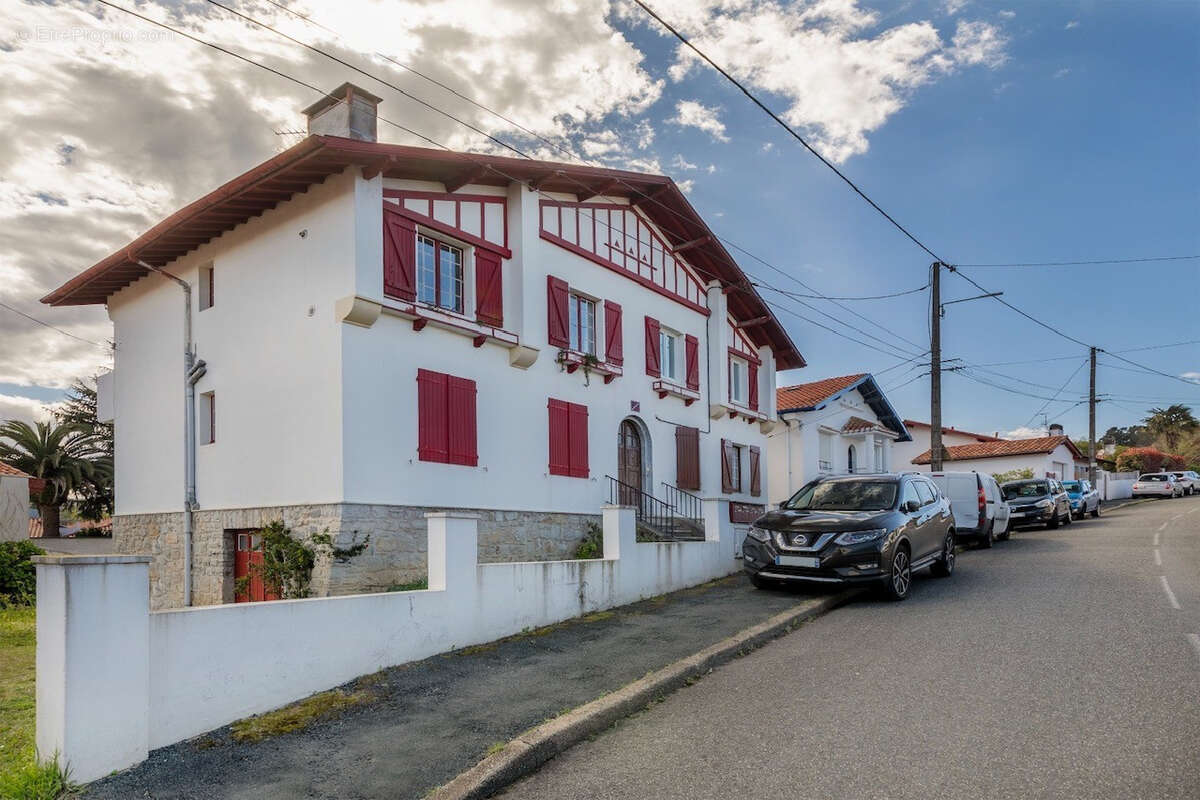 Appartement à CIBOURE