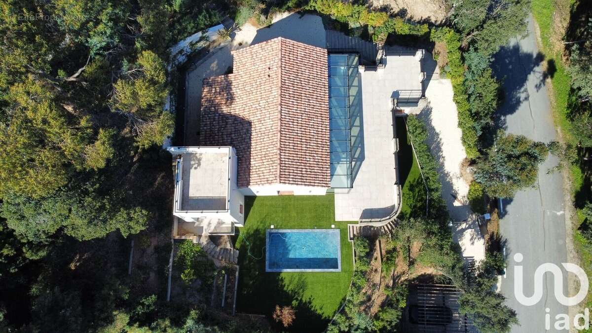 Photo 2 - Maison à LA CROIX-VALMER