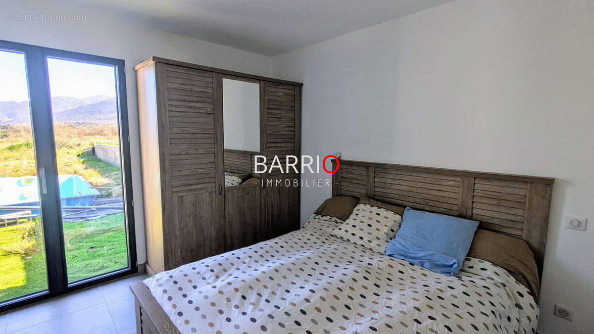 Maison à VILLELONGUE-DELS-MONTS