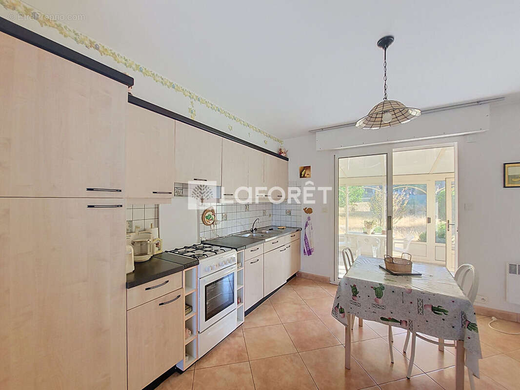 Maison Ambon 5 pièce(s) 96 m2 - photo 10