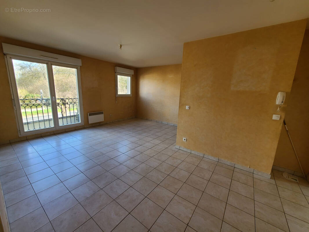 Appartement à PUSSAY