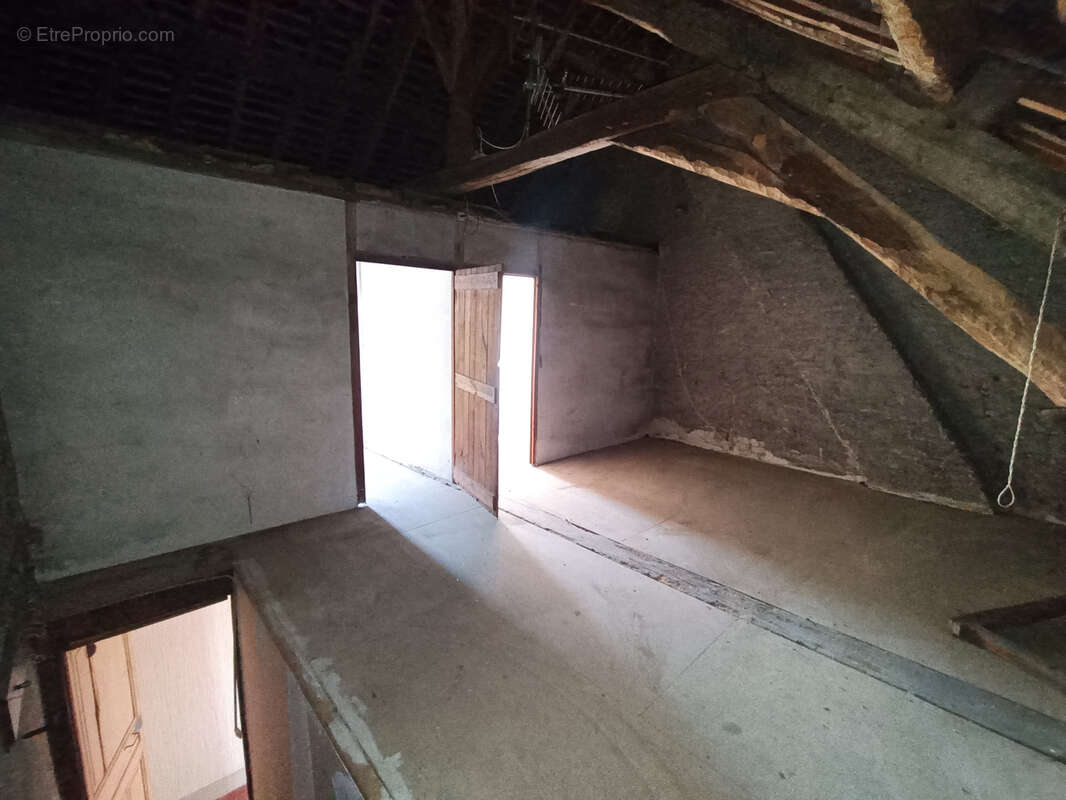 Maison à SANCERGUES