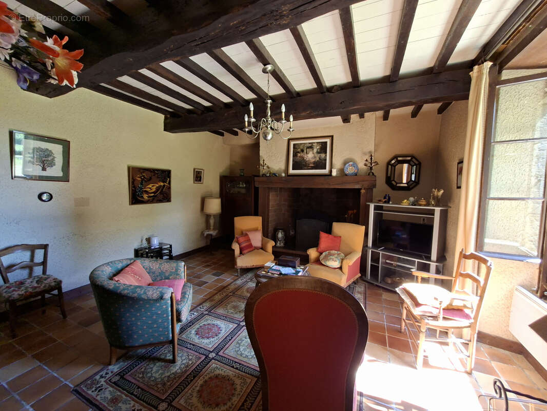 Maison à MIRANDE