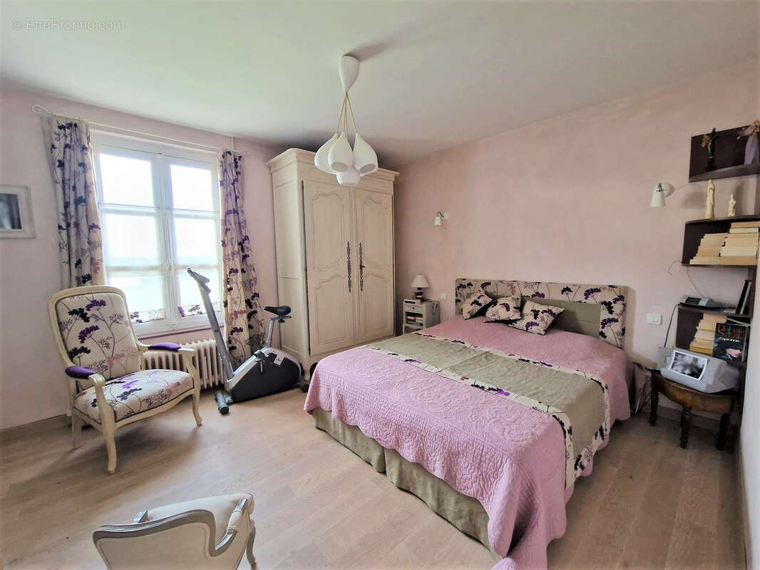 Maison à BREZOLLES