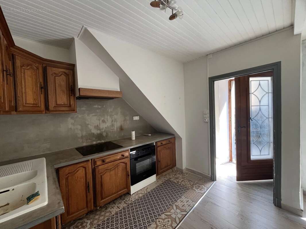 Maison à CAUNES-MINERVOIS