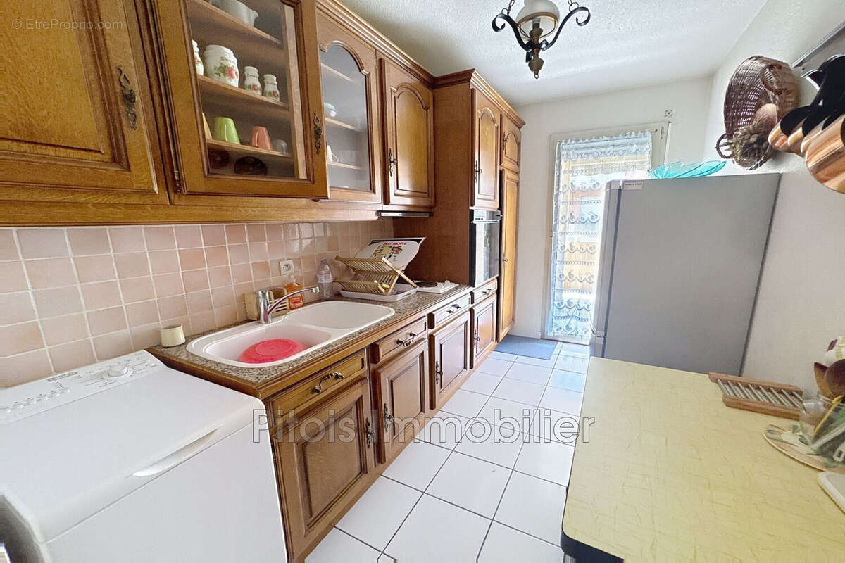 Appartement 64 m² à Antibes  - photo 6
