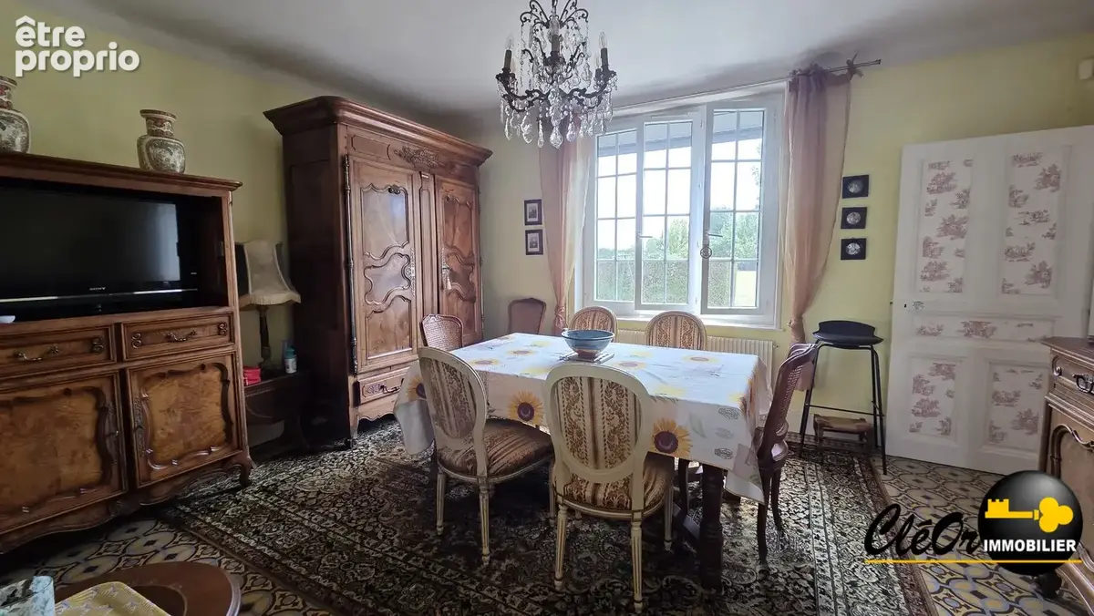 Maison 6 pièces 140 m² à vendre à Charette-Varennes (71270) - photo 3
