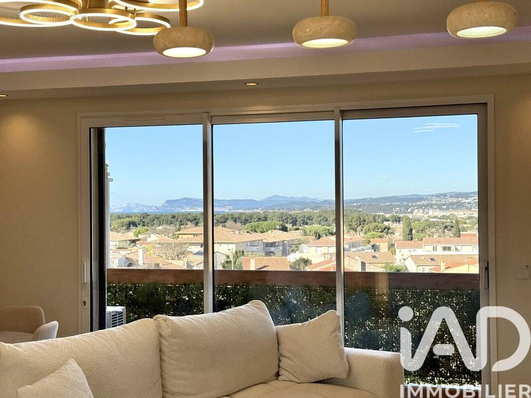 Photo 1 - Appartement à SIX-FOURS-LES-PLAGES