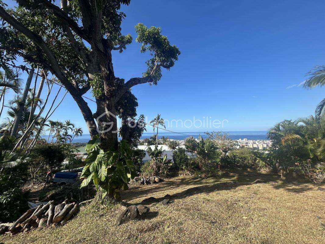 Maison à SAINT-DENIS