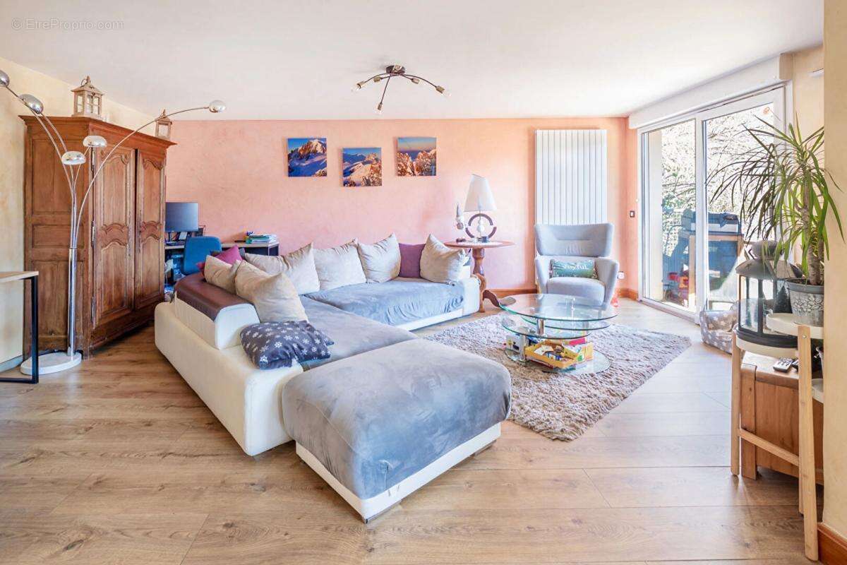 Appartement à SALLANCHES