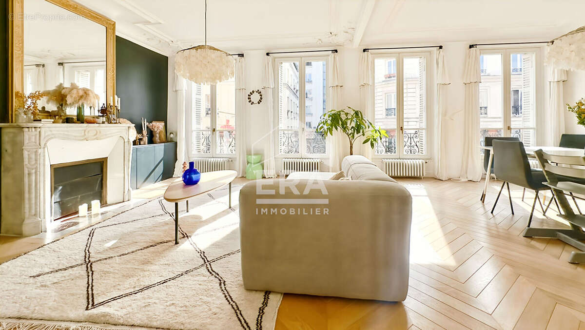 Appartement à PARIS-19E