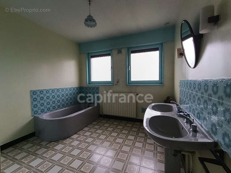 Maison à HAUTE-AVESNES