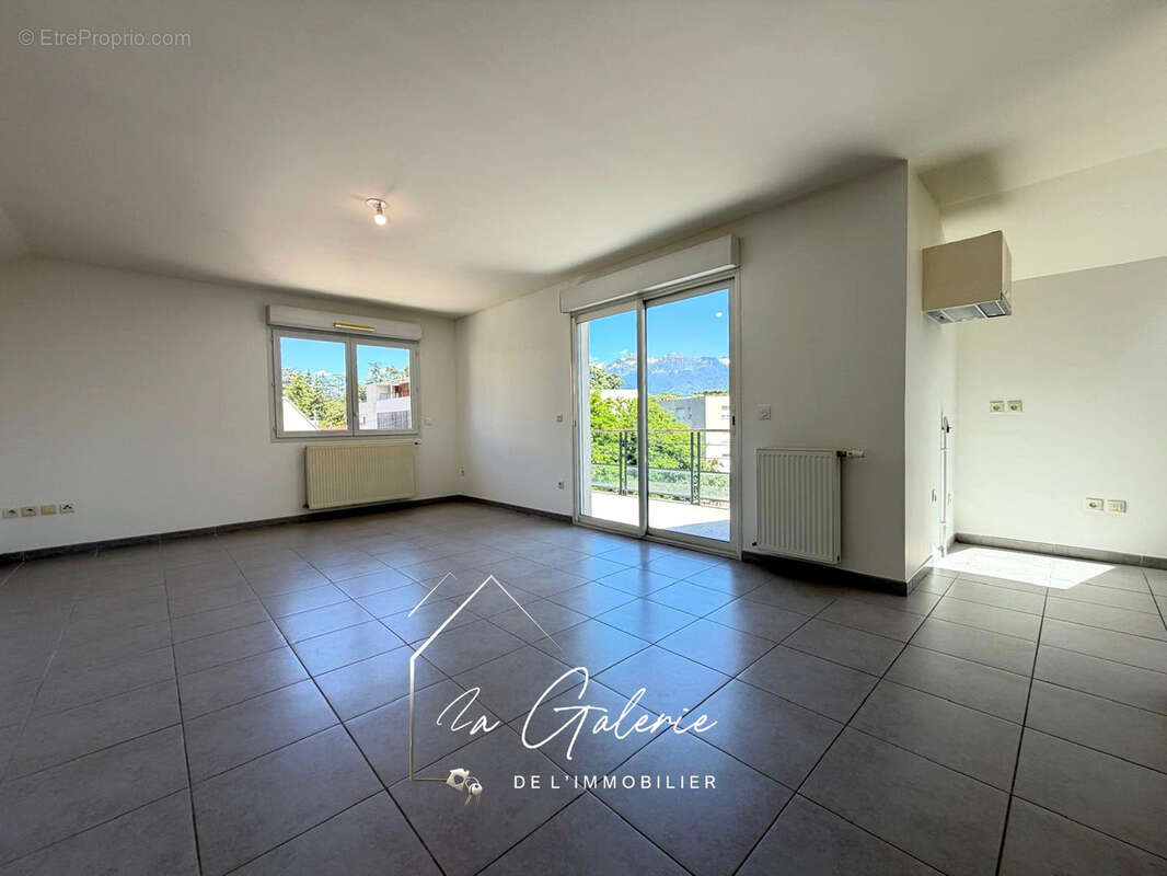 Appartement à LA TRONCHE