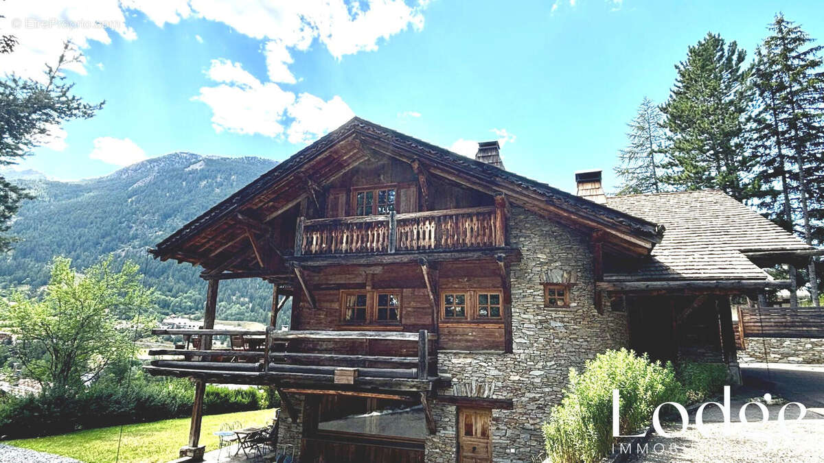 Maison 250 m² à La Salle-Les-Alpes  - photo 6