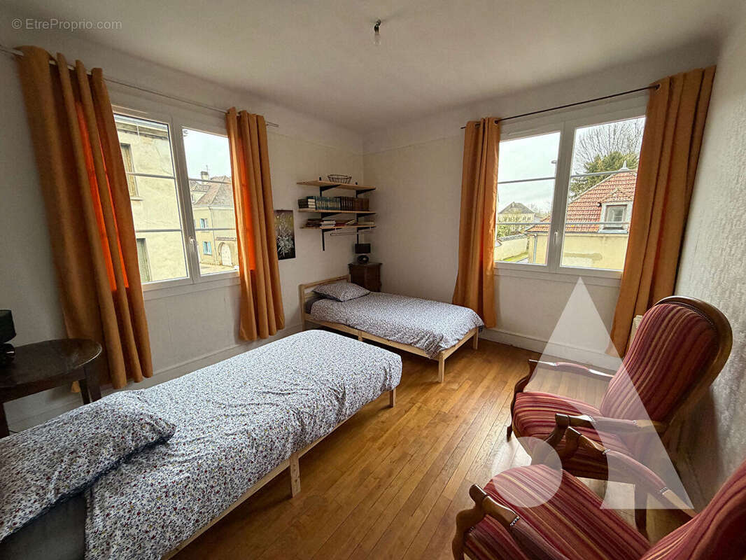 Maison à CHAOURCE