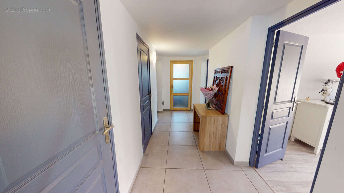 Appartement à MEYLAN