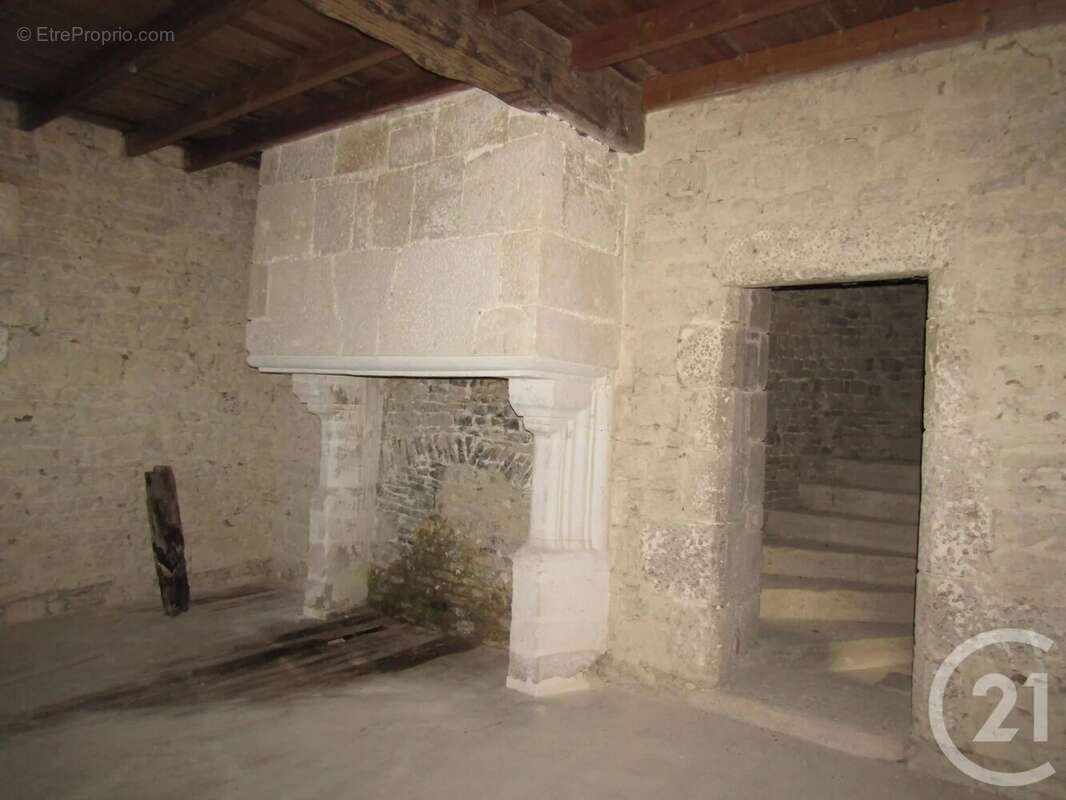 Maison à PAIZAY-NAUDOUIN-EMBOURIE